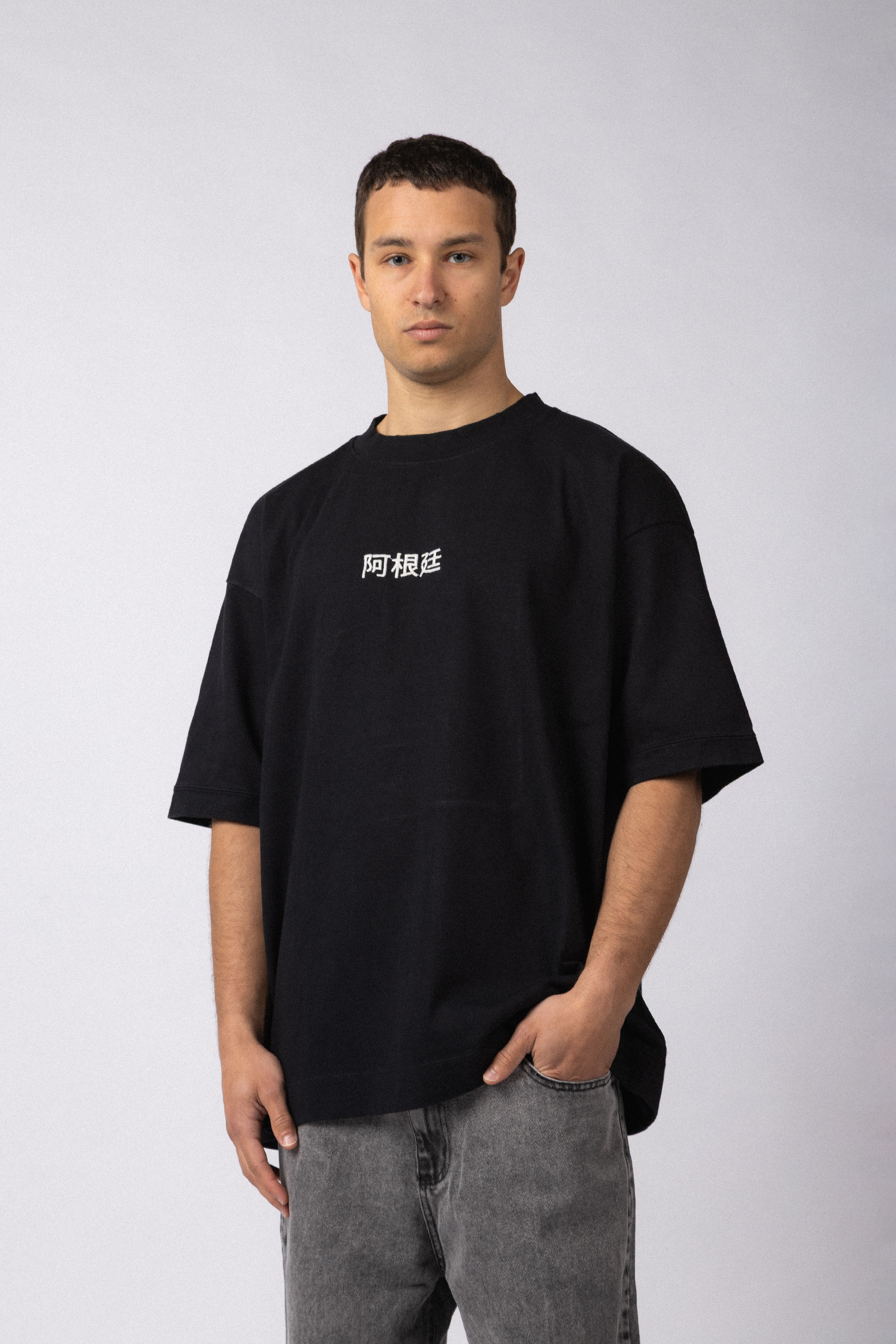 Remera Over GR Temple Negra