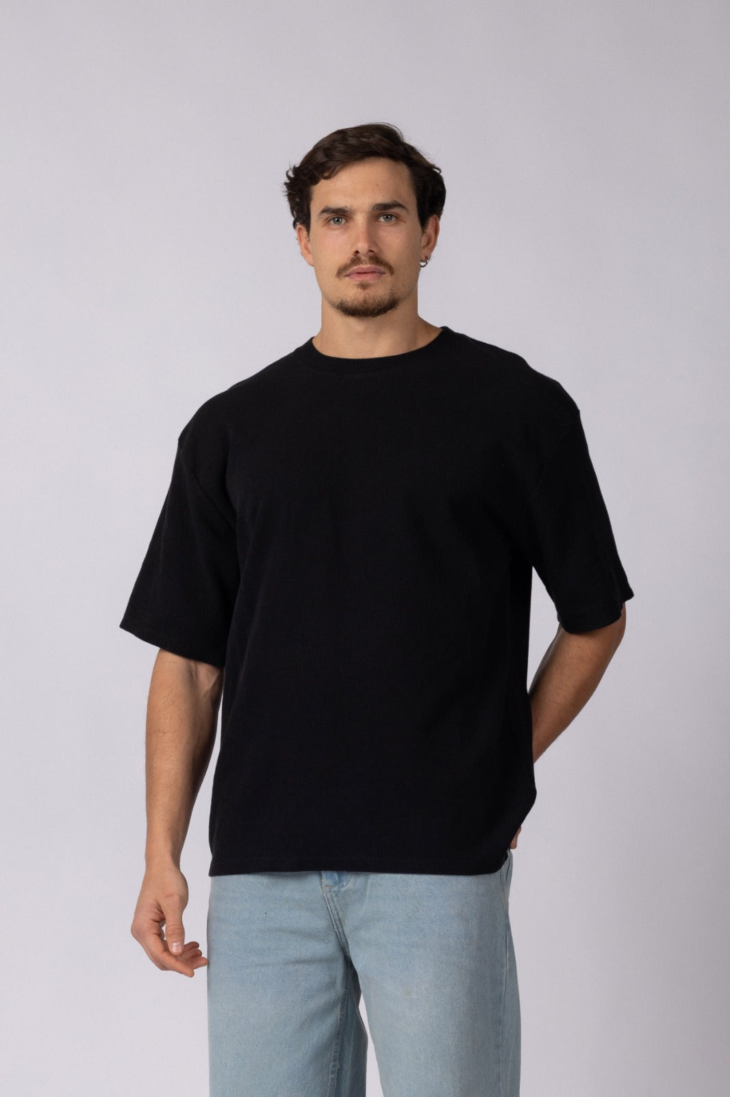 Remera Over Molt Speed Negro
