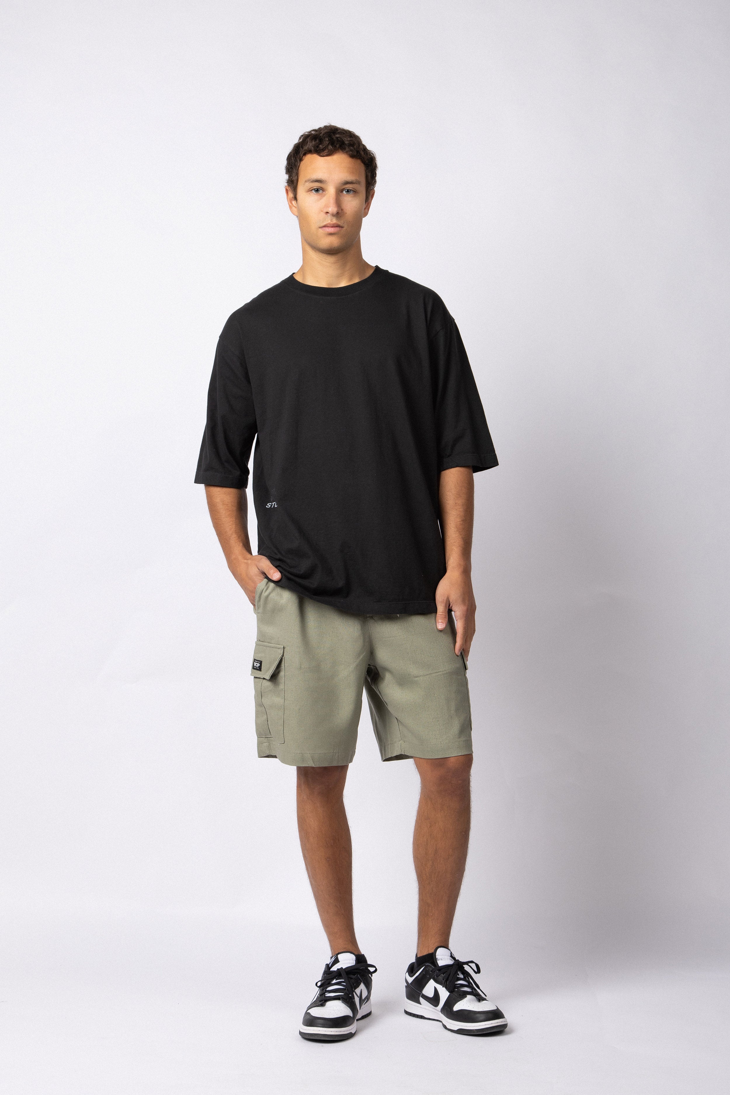 Remera Over Taz XXX Negra