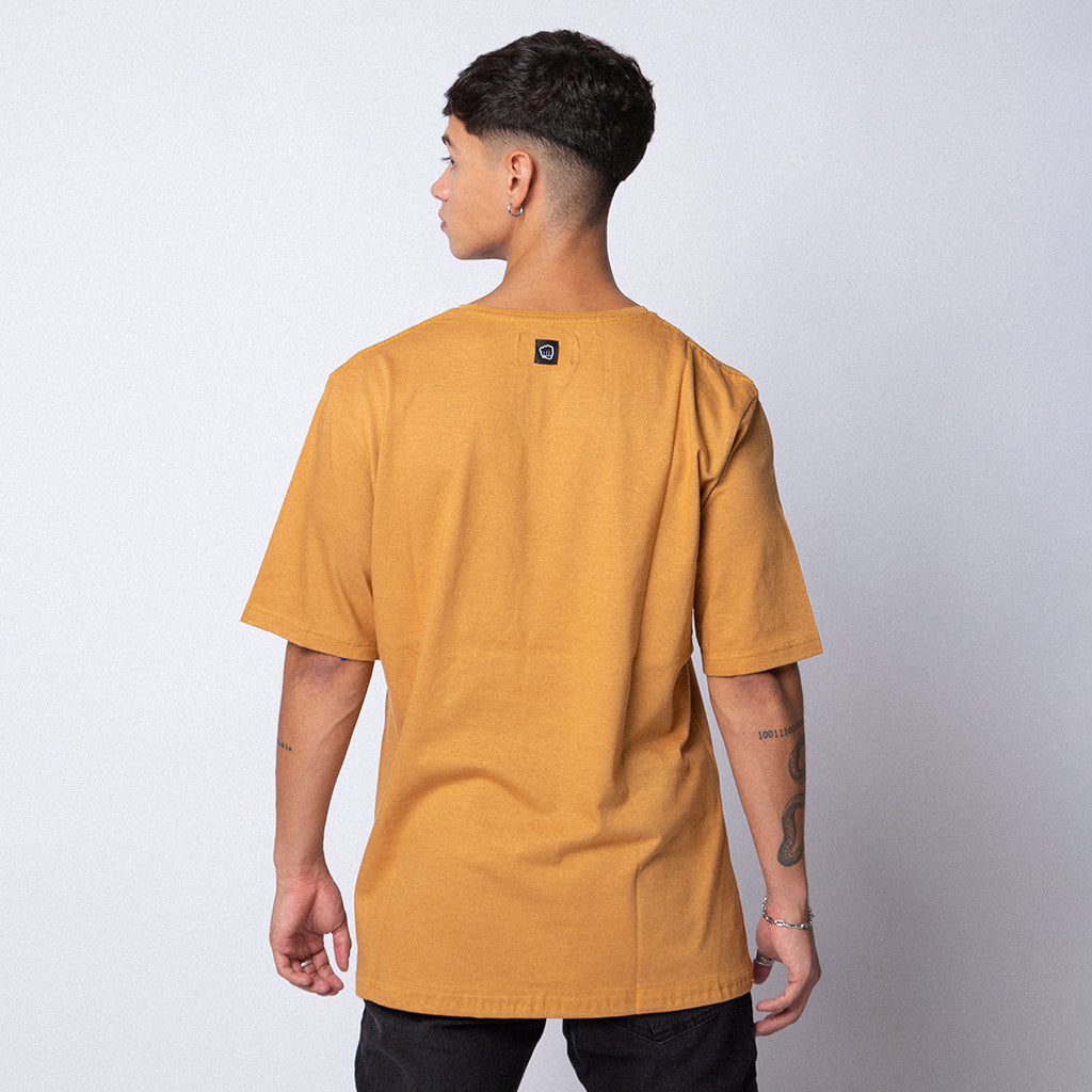Remera Over-Size Trust Camel